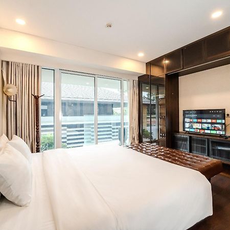 Serenity Saigon Sky Villas - Free One Way Airport Shuttle Ho Chi Minh City Bagian luar foto
