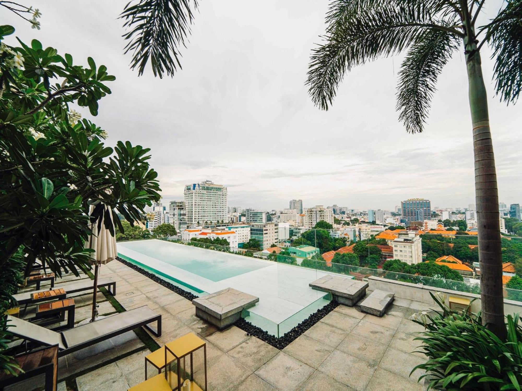 Serenity Saigon Sky Villas - Free One Way Airport Shuttle Ho Chi Minh City Bagian luar foto