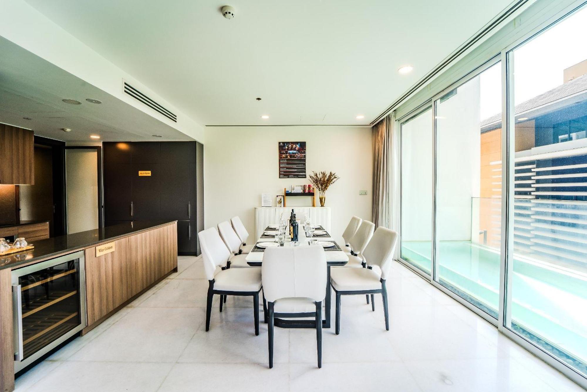 Serenity Saigon Sky Villas - Free One Way Airport Shuttle Ho Chi Minh City Bagian luar foto