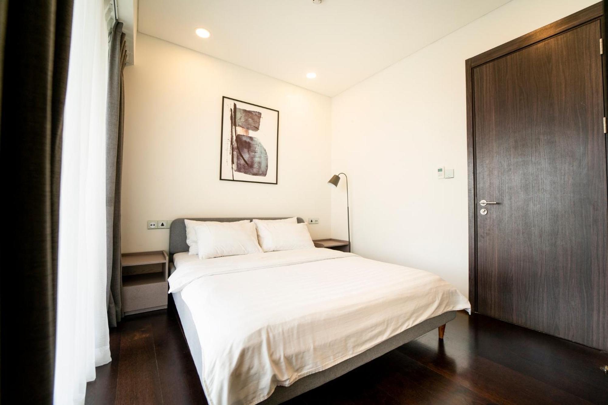 Serenity Saigon Sky Villas - Free One Way Airport Shuttle Ho Chi Minh City Bagian luar foto