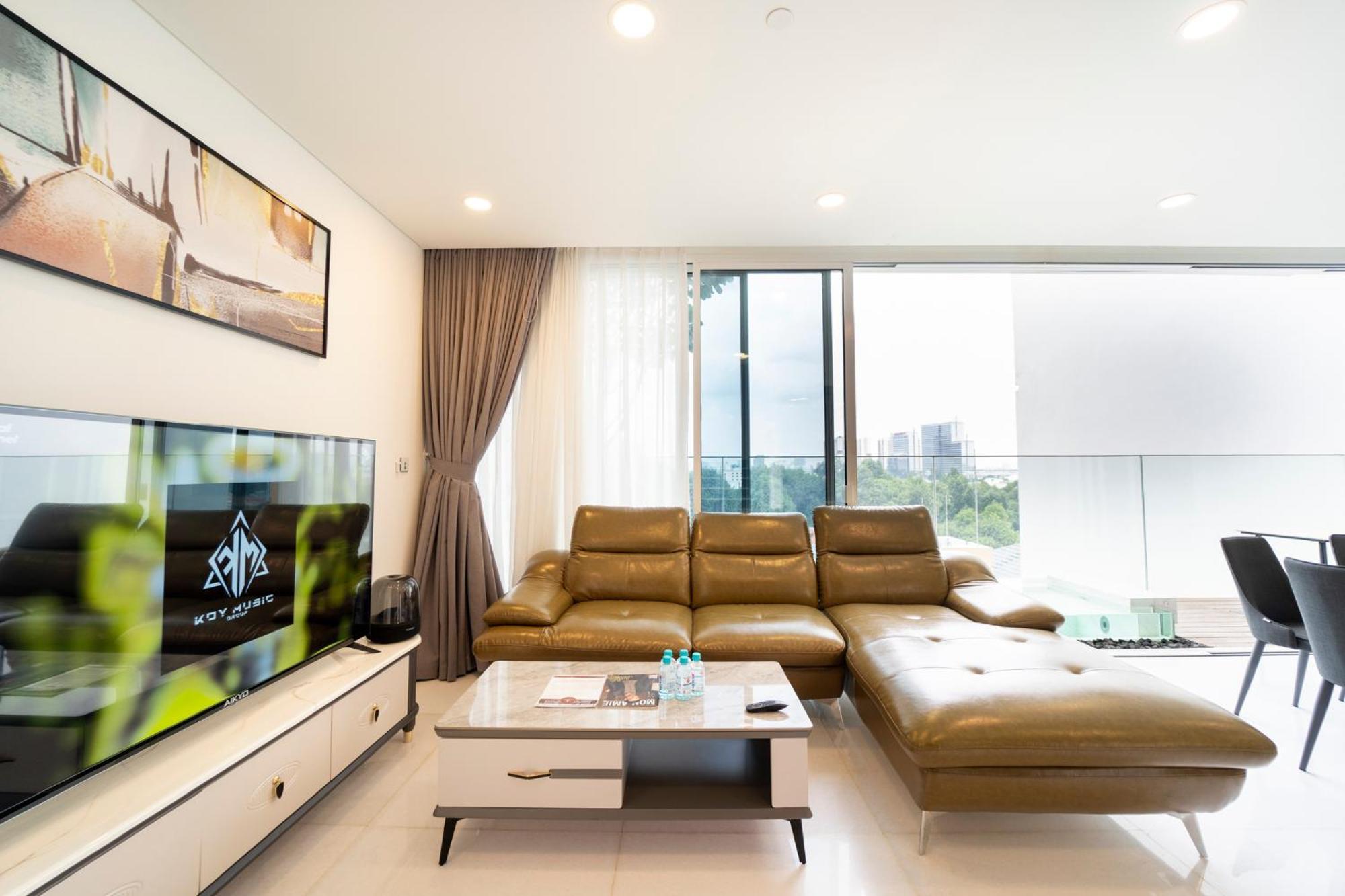 Serenity Saigon Sky Villas - Free One Way Airport Shuttle Ho Chi Minh City Bagian luar foto