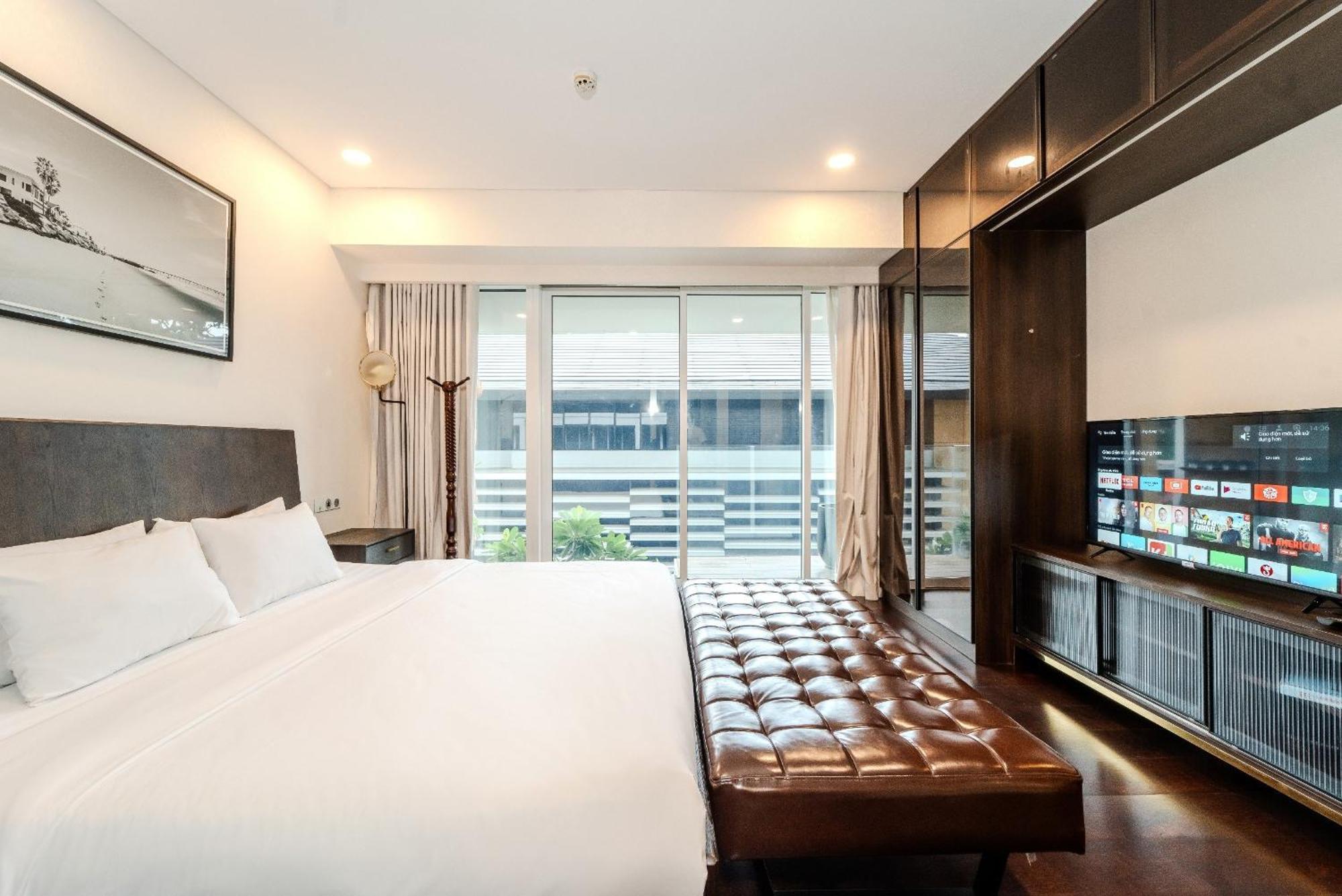 Serenity Saigon Sky Villas - Free One Way Airport Shuttle Ho Chi Minh City Bagian luar foto