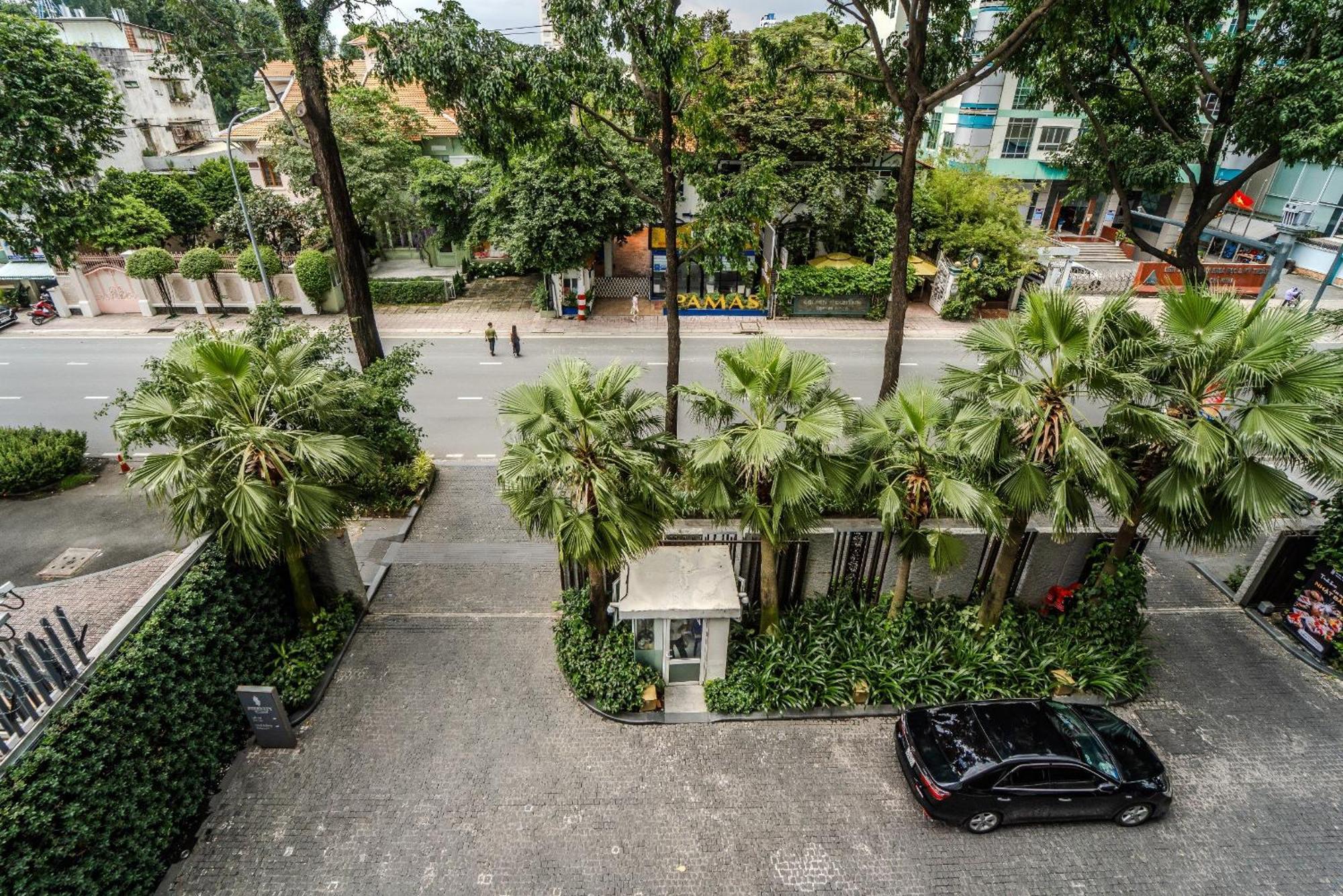 Serenity Saigon Sky Villas - Free One Way Airport Shuttle Ho Chi Minh City Bagian luar foto