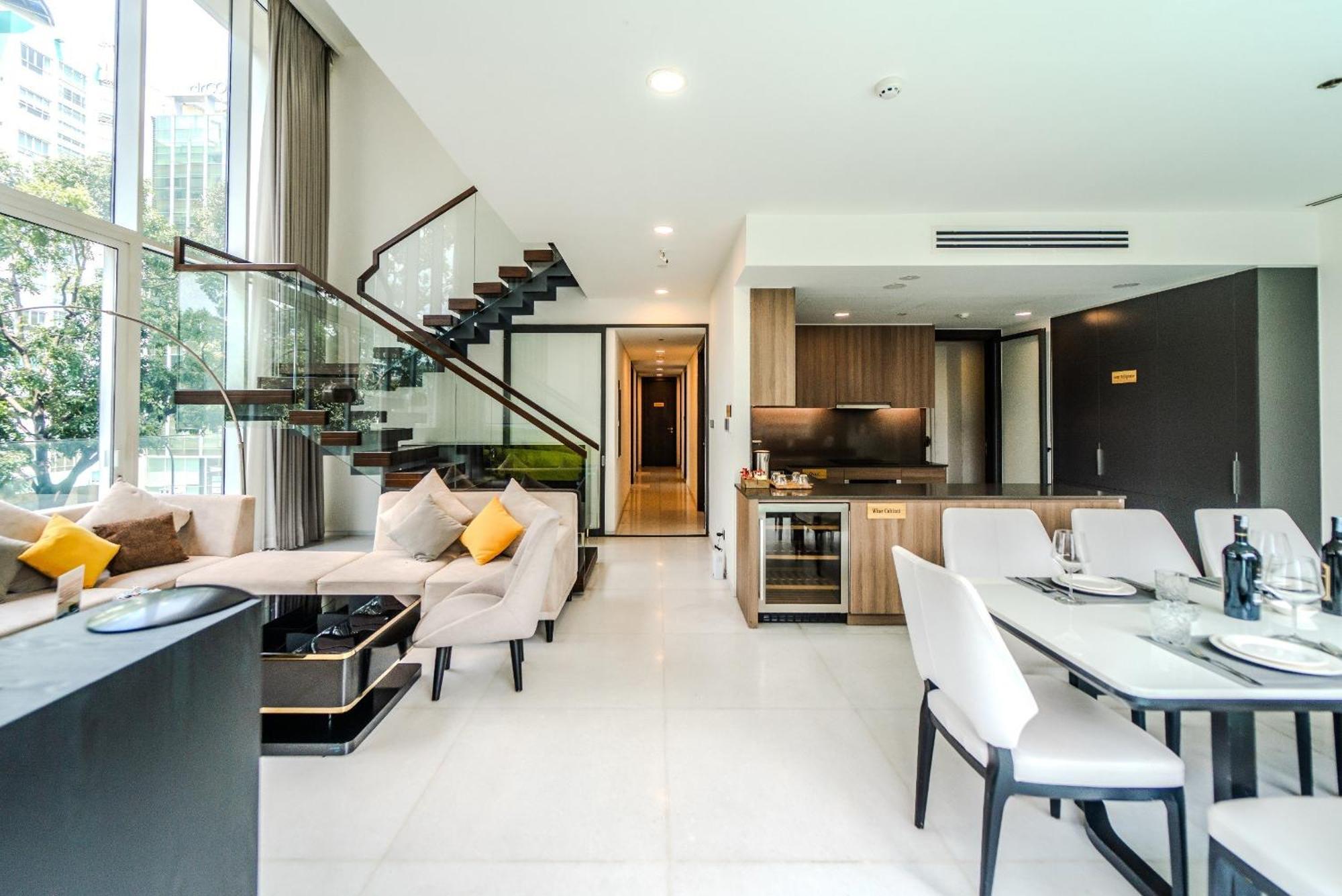 Serenity Saigon Sky Villas - Free One Way Airport Shuttle Ho Chi Minh City Bagian luar foto