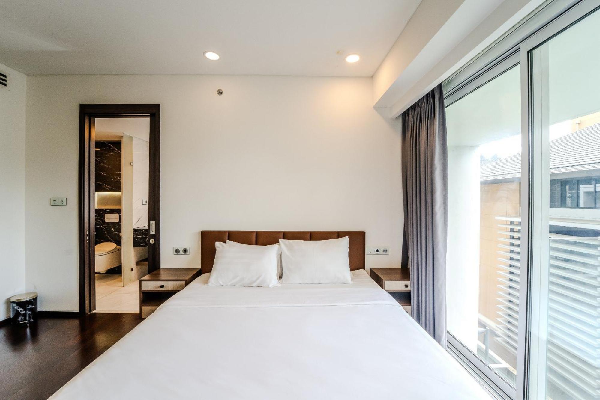 Serenity Saigon Sky Villas - Free One Way Airport Shuttle Ho Chi Minh City Bagian luar foto
